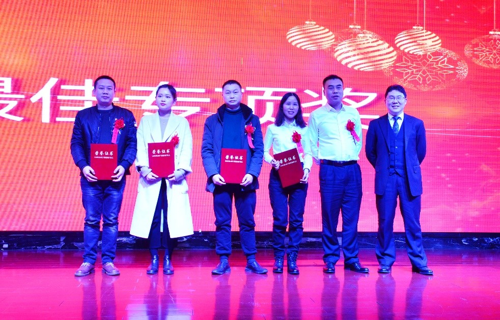 190942232540.jpg 190942232540.jpg